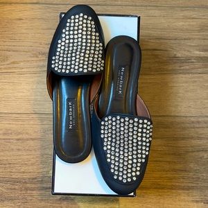 EUC Newbark Open-Back Slides w/ Crystals